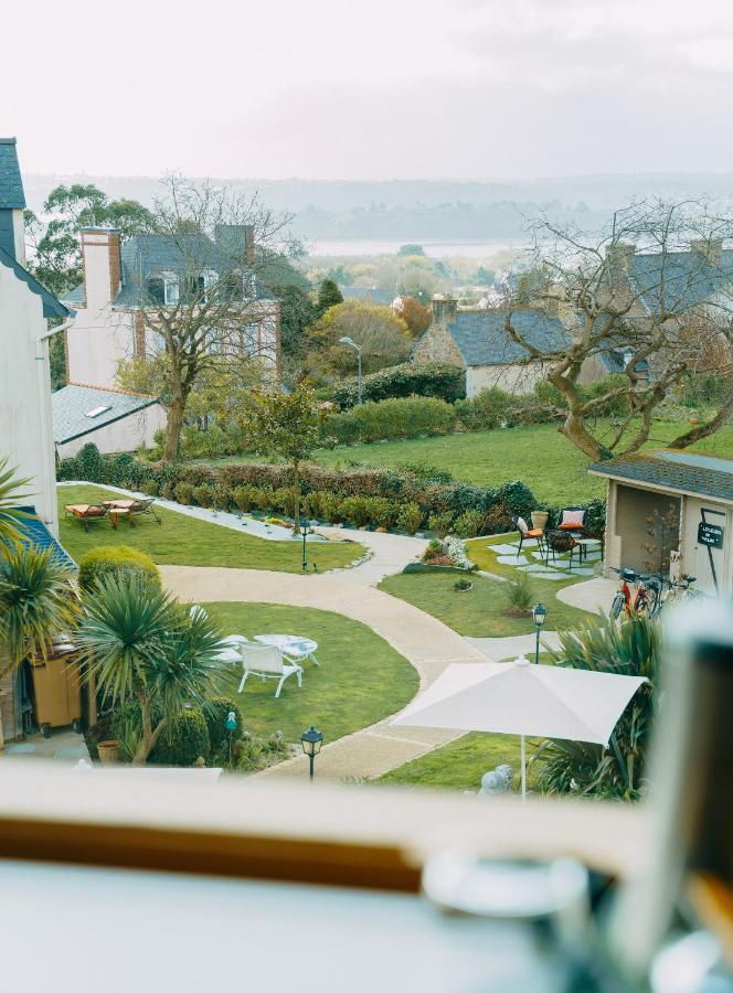 Hotel Les Agapanthes Ploubazlanec Esterno foto