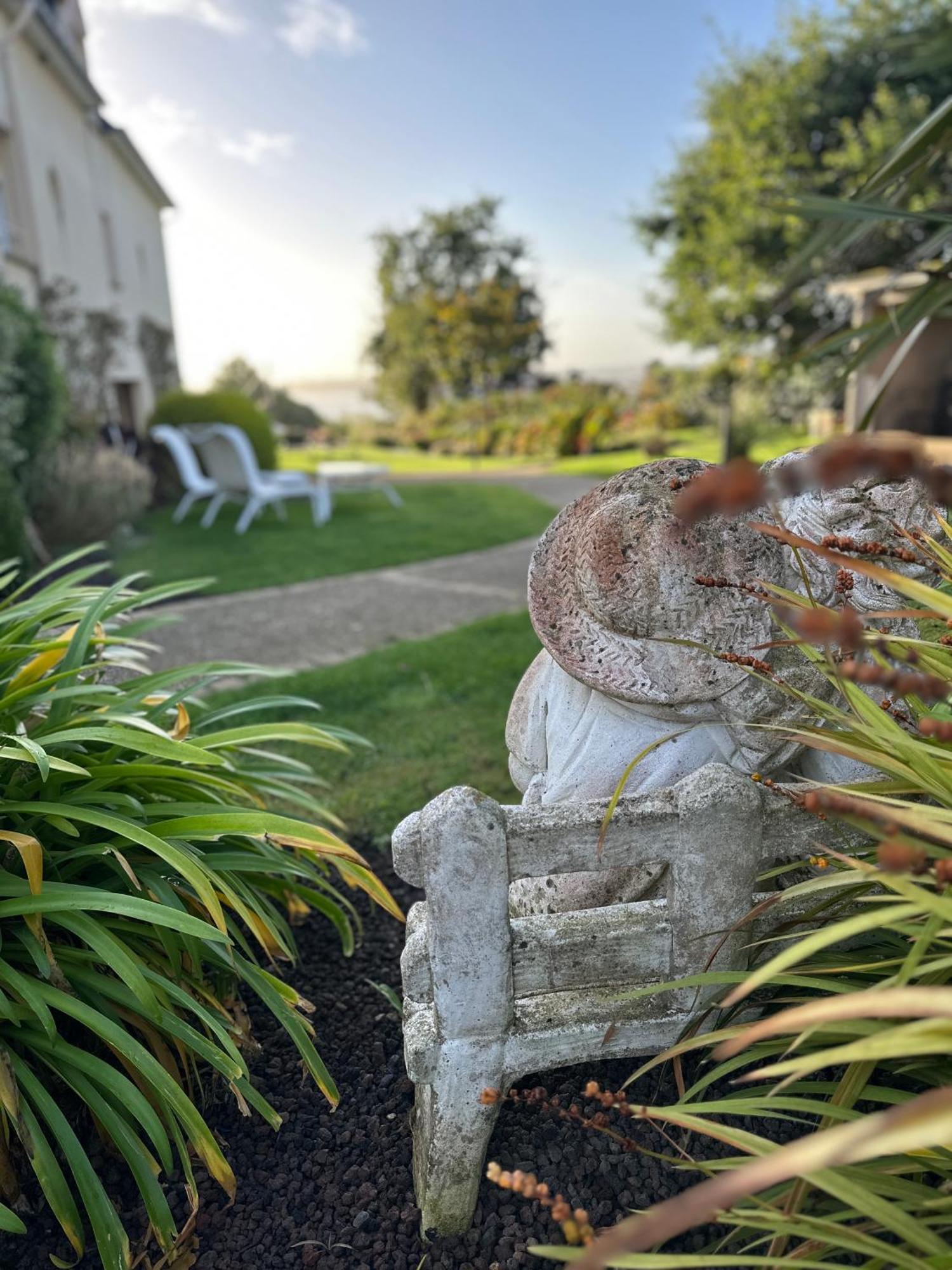 Hotel Les Agapanthes Ploubazlanec Esterno foto